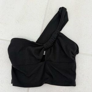 Black One-Shoulder Ribbed Crop Top